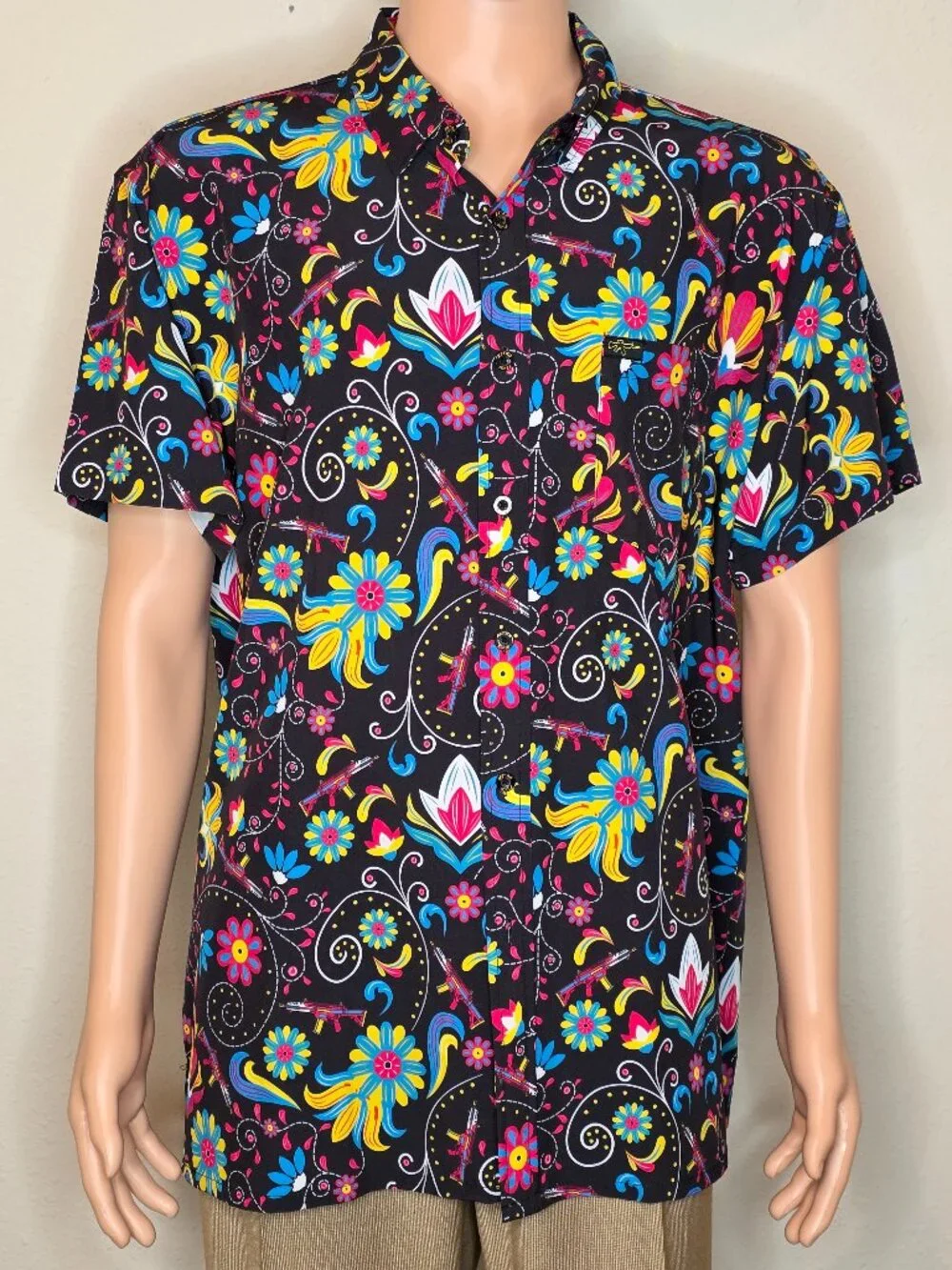 Retro Rifle "Flores De Mayo" Men's Button-down Short Sleeve Shirt, Size 2XL - Picture 2 of 8